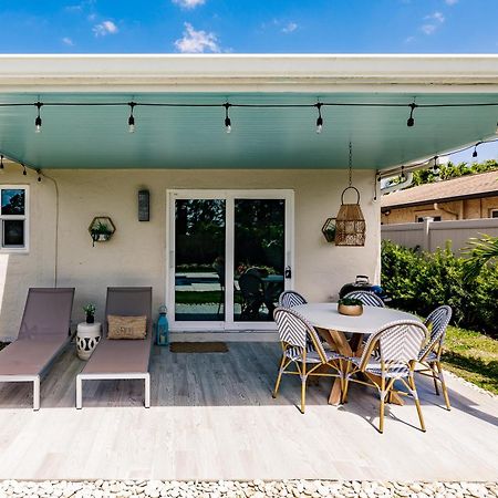 Naples Beach Retreat Bike To Beach! 4 Bed 2 Bath Villa Eksteriør billede